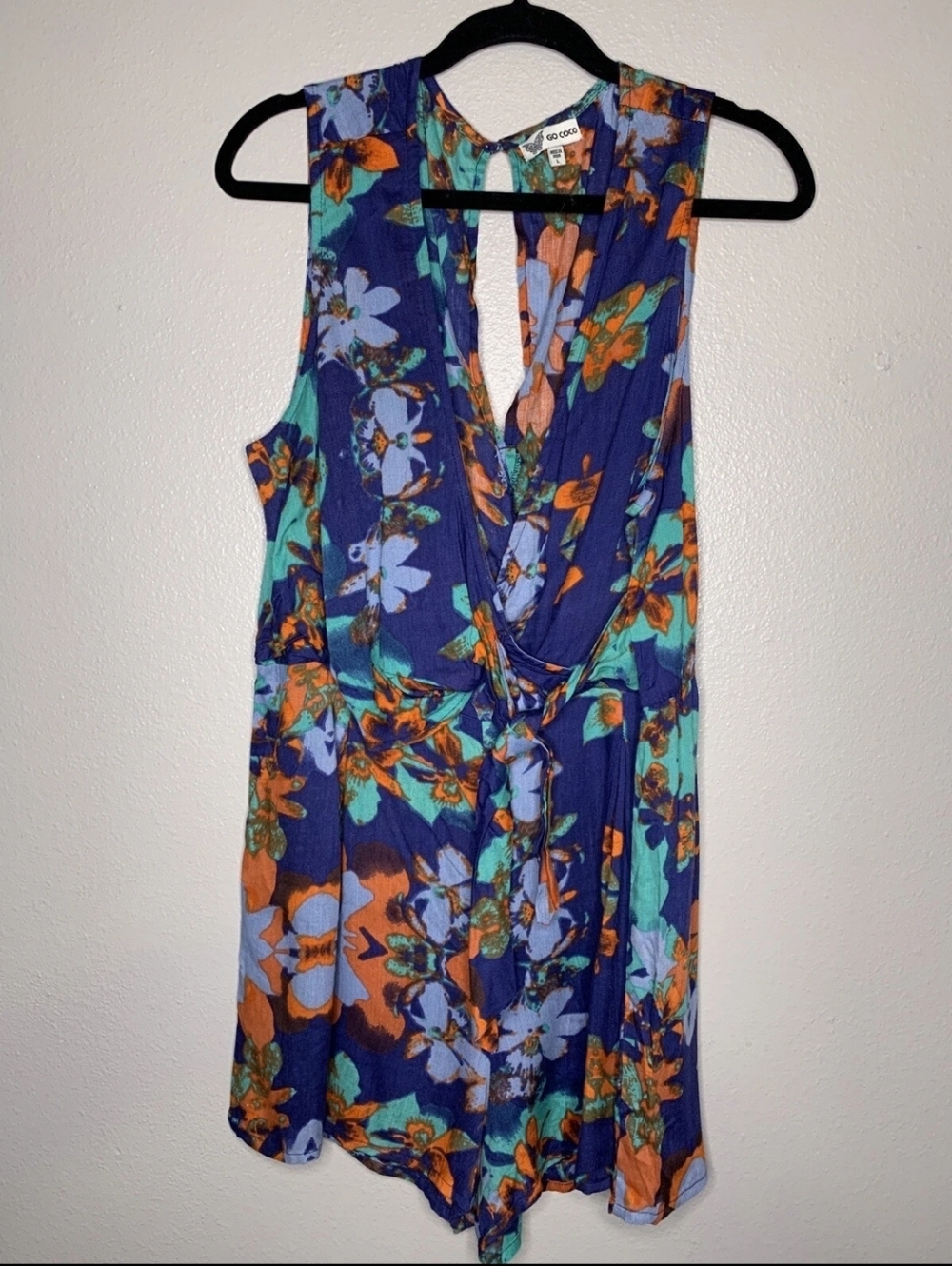 Go Coco Womens Large Romper 100% Rayon Blue Floral Hippie Boho Tie Front Casual